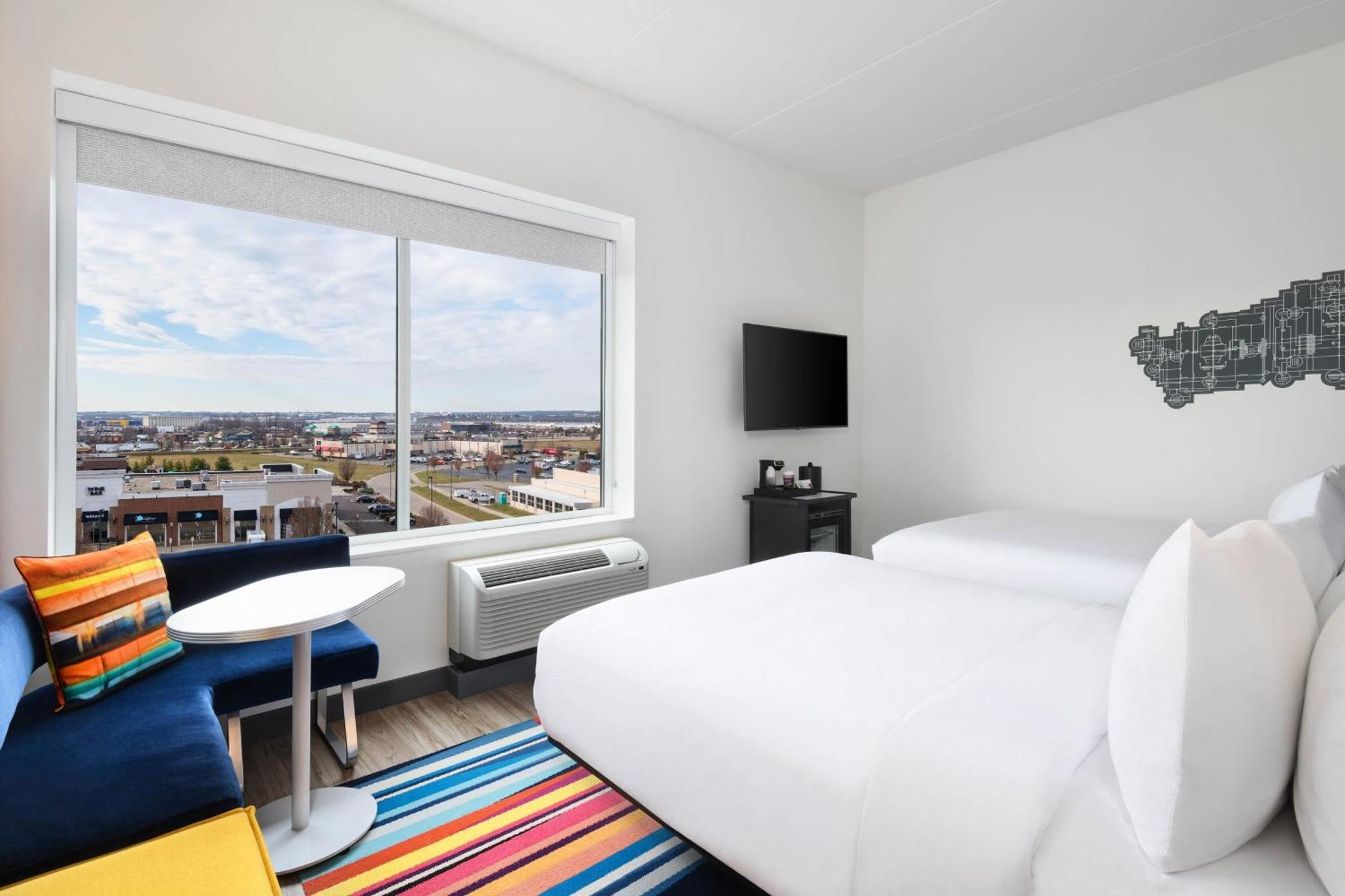 Aloft Cincinnati West Chester Exterior photo